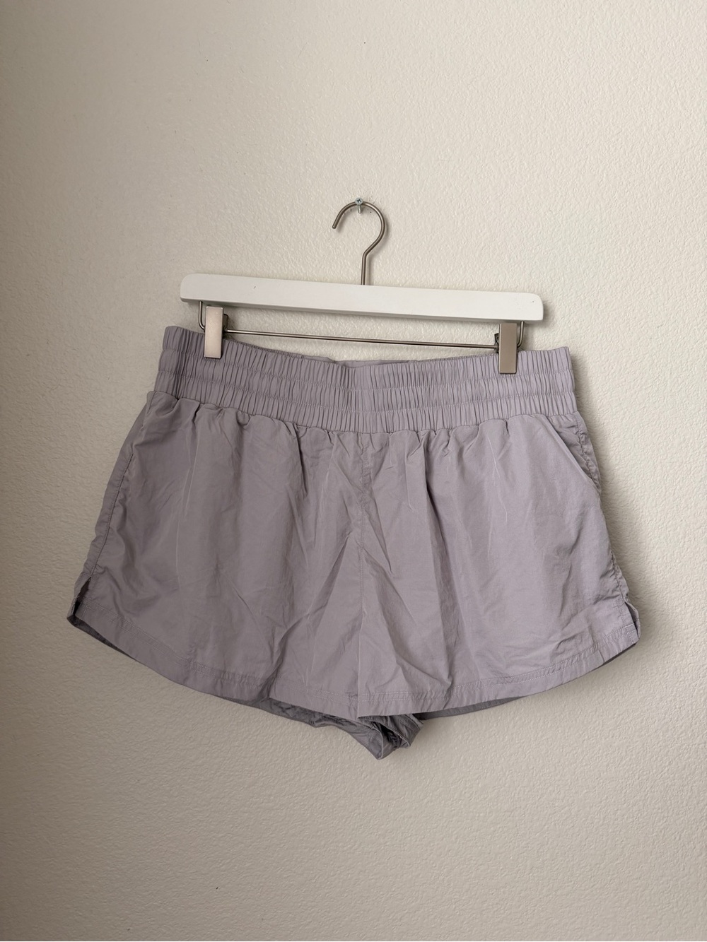 Varley Women’s Lightweight Elastic Waist Lilac Shorts